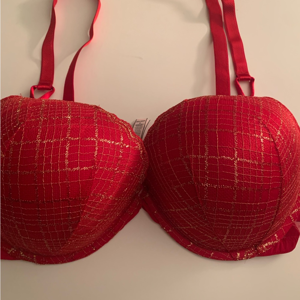VICTORIA’S Secret Very Sexy Holiday Lace Push Up Bra 40DD